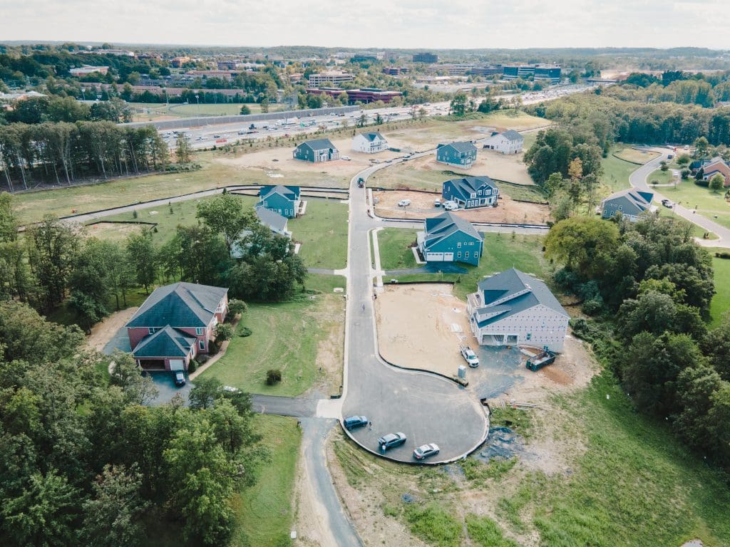 JR Group breaks ground in Oakton View Community